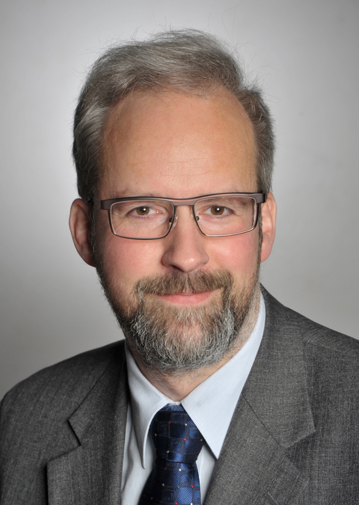 Dr. Erik Gieseking Dr. Erik Gieseking