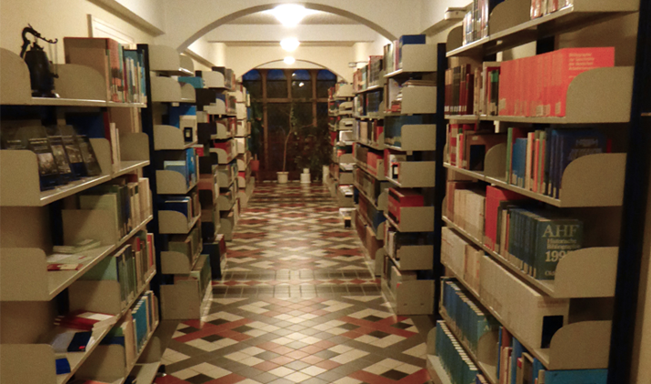 The reference library on the 3rd floor